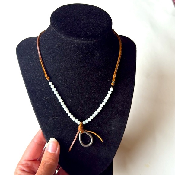 Elegant Silver-tone and White Beaded Bohemian Necklace on leather cord - Picture 2 of 5